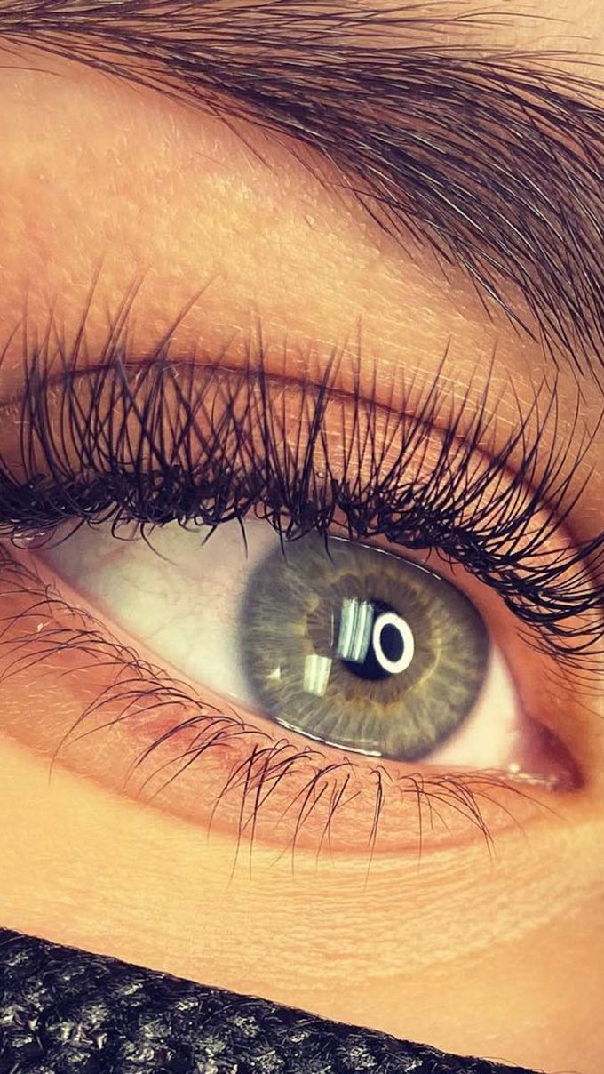 Volume lashes i cat eye-form
