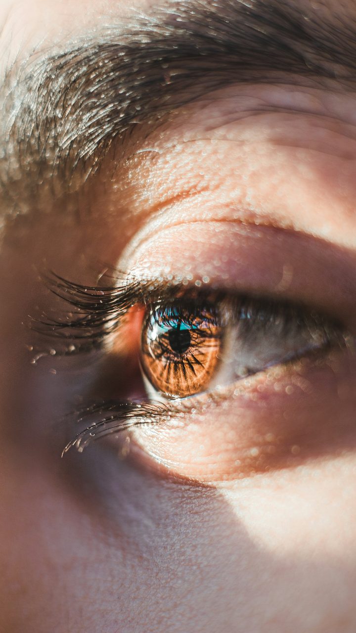 Wispy volume lashes med lette spikes